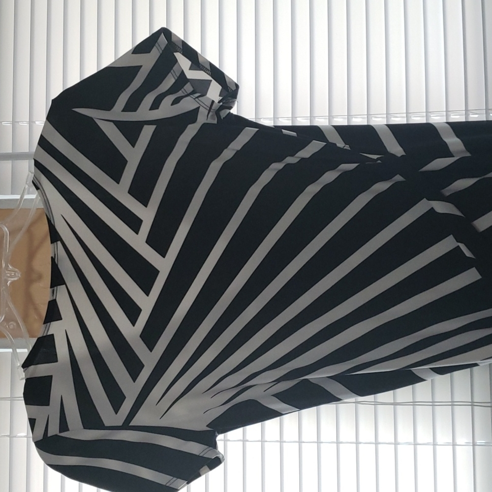 Wrap Dress - Picture 3 of 4